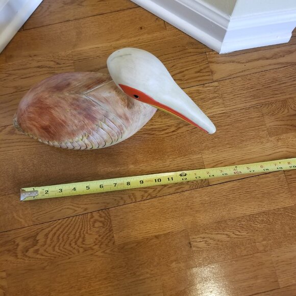 Pelican wood carving - artisan handmade - Picture 8 of 9